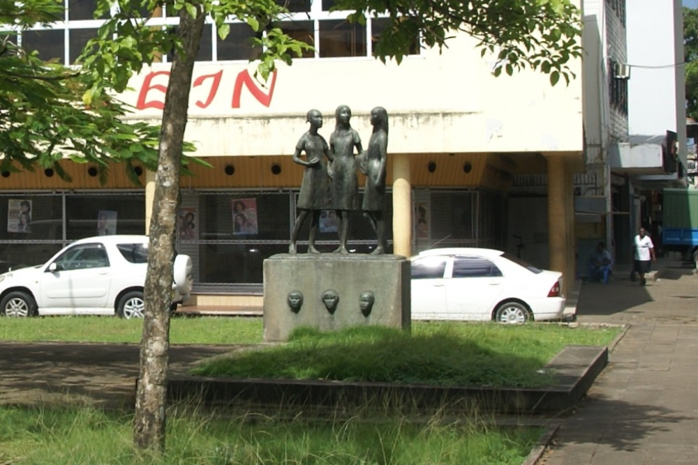 Dankbaarheidsmonument Paramaribo #1