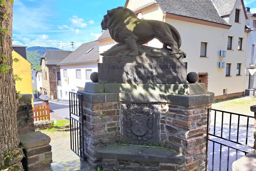 War Memorial Senheim #5