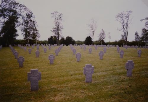 German War Cemetery Amel-sur-l'Etang #1