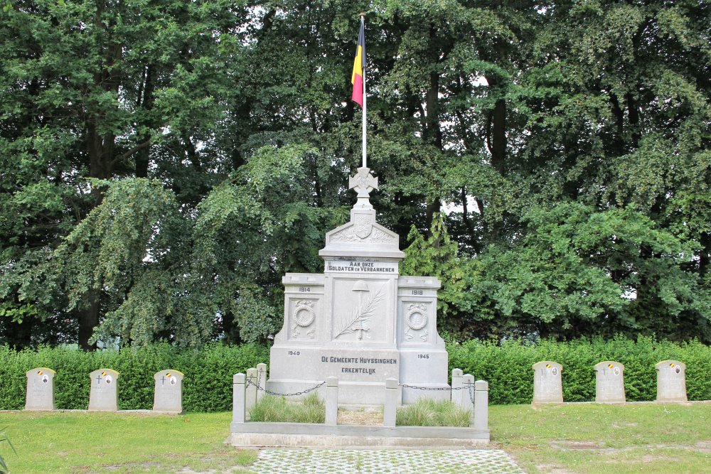Oorlogsmonument Begraafplaats Huizingen