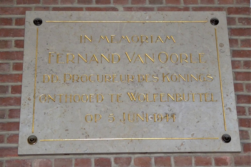 Commemorative Plaques Courthouse Leuven #5