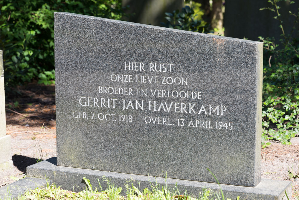 Nederlandse Oorlogsgraven Nieuwe Algemene Begraafplaats Heerde #3