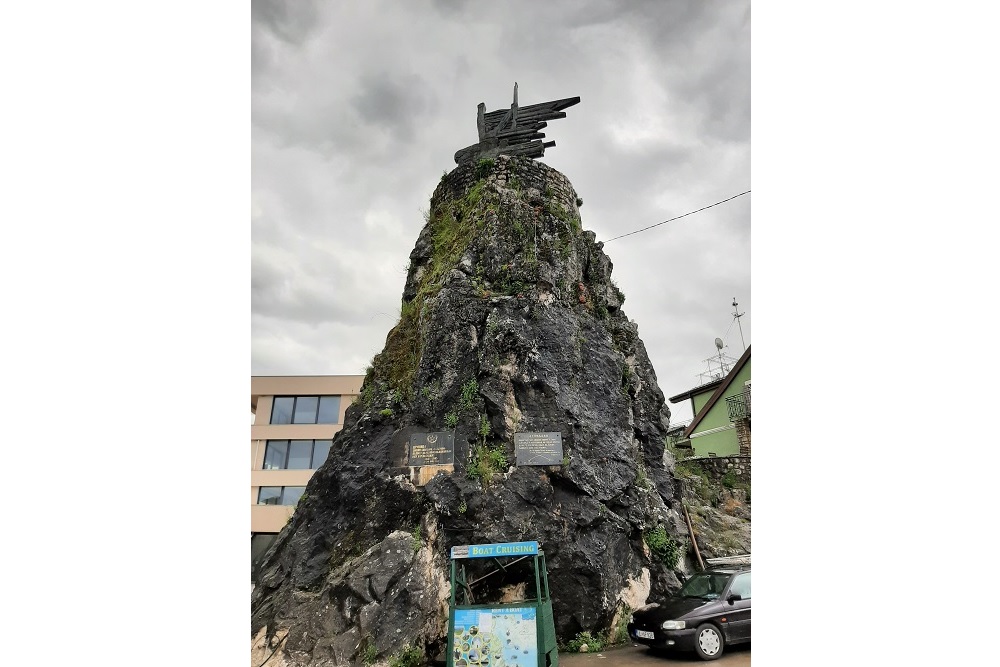 Monument Partisans and Heroes of World War II