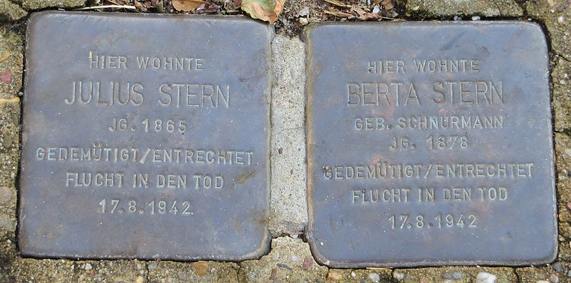 Stolpersteine Hardckerstrae 12