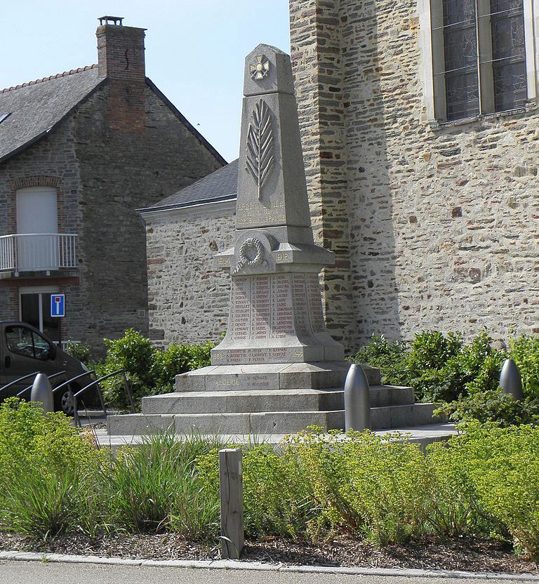 Oorlogsmonument Ercé-en-Lamée #1