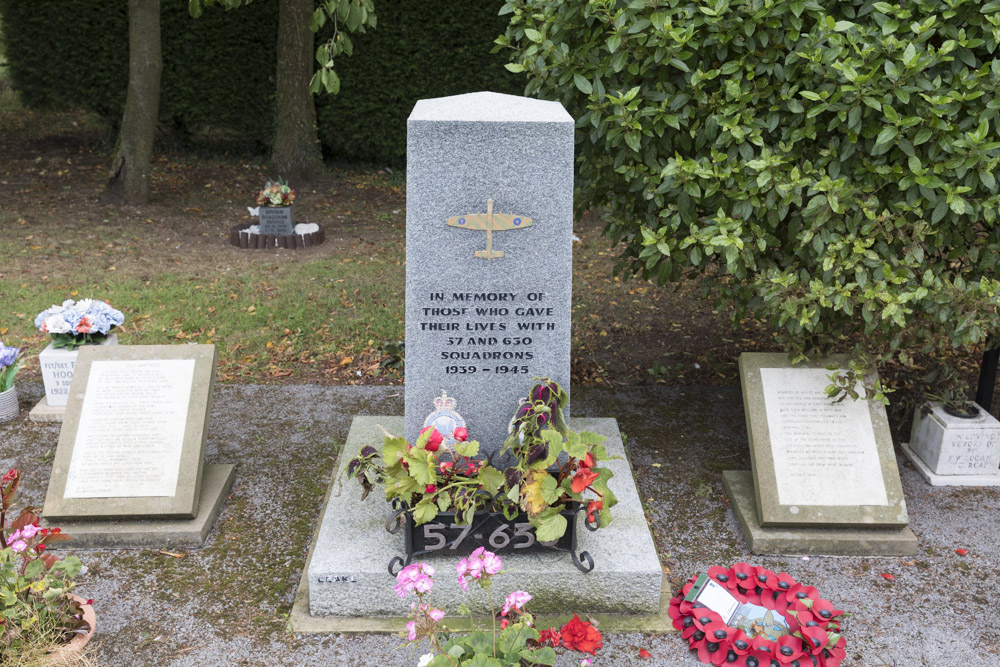 Monument Omgekomen Militairen van 57 en 630 squadrons #2