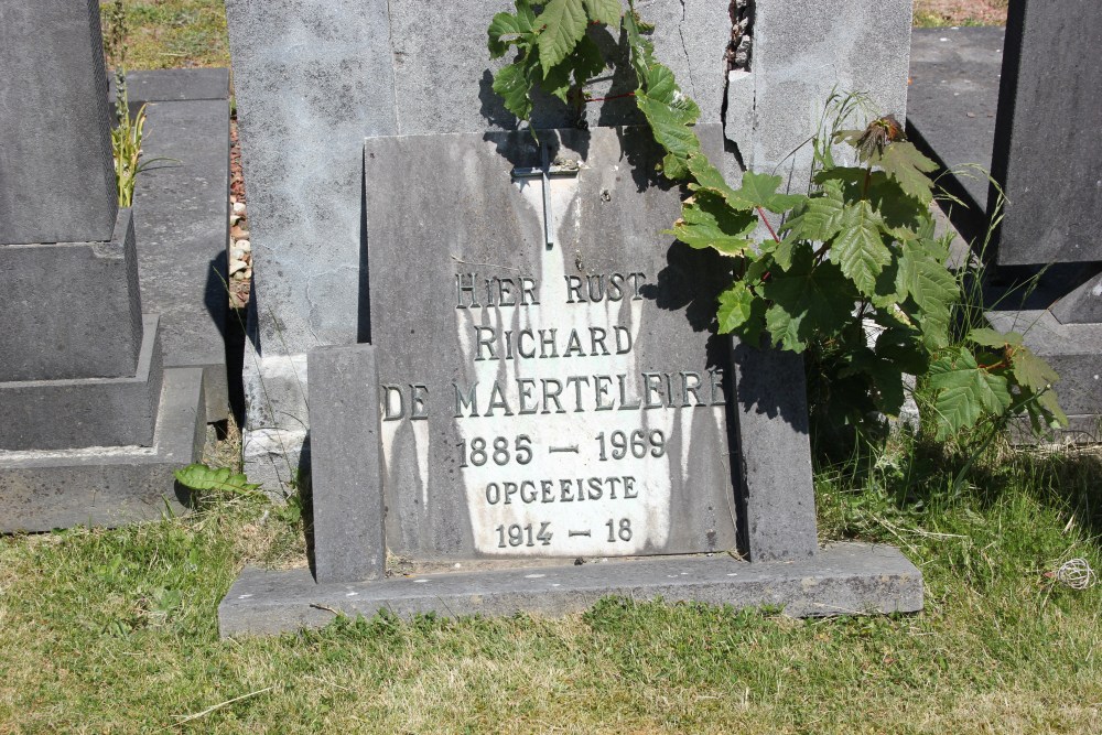 Belgian Graves Veterans Oudenaarde Old Cemetery #2