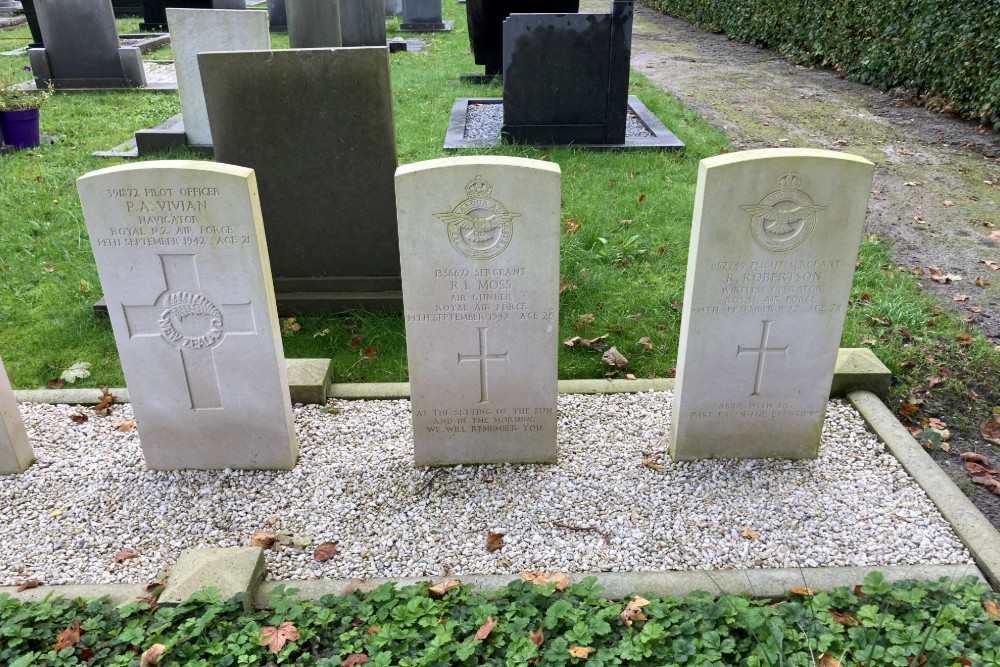 Oorlogsgraven van het Gemenebest Nederlands Hervormde Begraafplaats Nieuwehorne #2