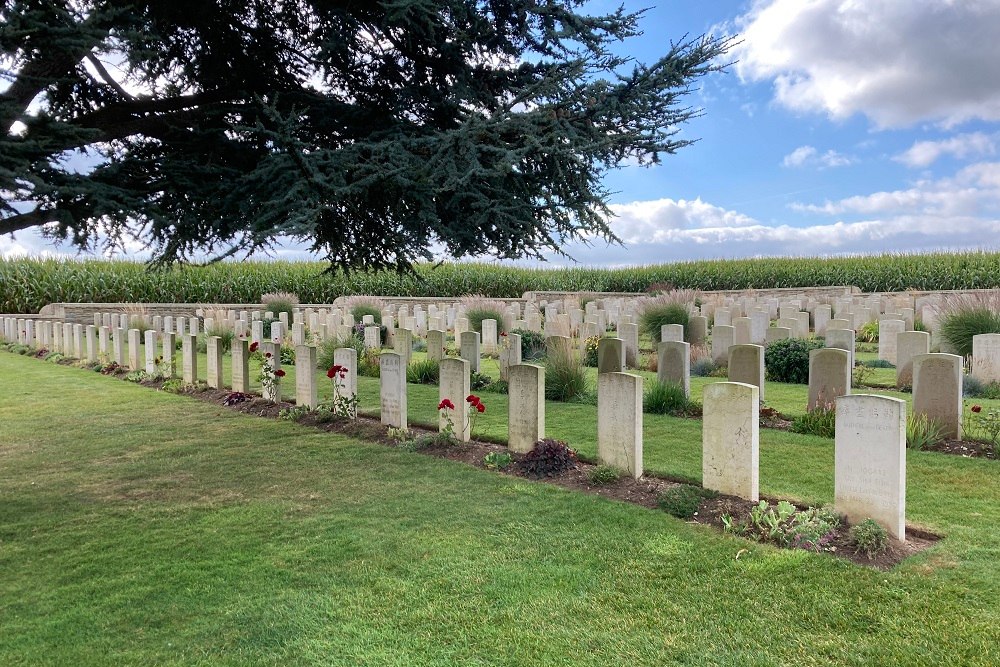 Commonwealth War Cemetery Noyelles-sur-Mer (Chinese)