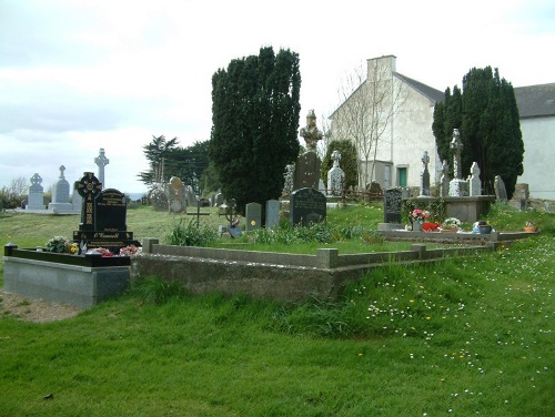 Oorlogsgraven van het Gemenebest All Saints Catholic Churchyard