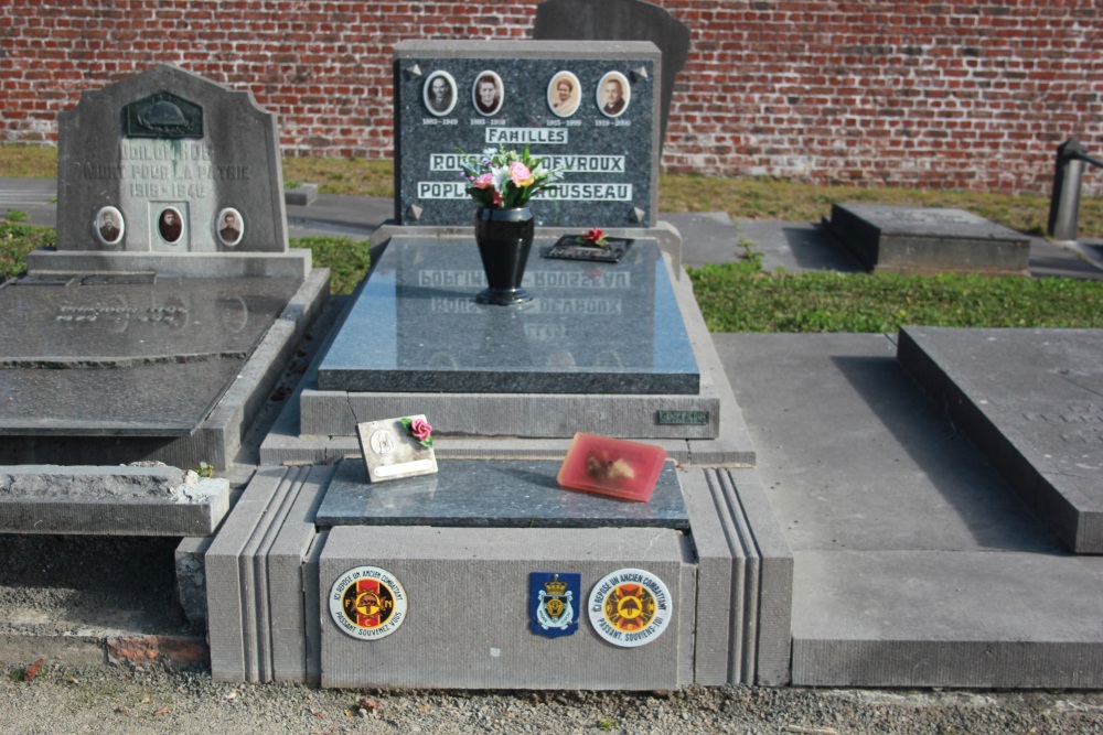Belgian graves Veterans Lessines New Communal Cemetery #4