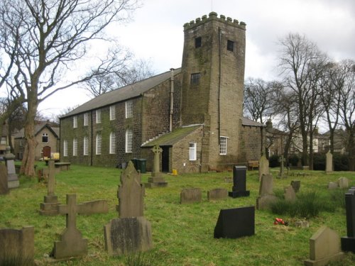 Commonwealth War Graves Edenfield Churchyard