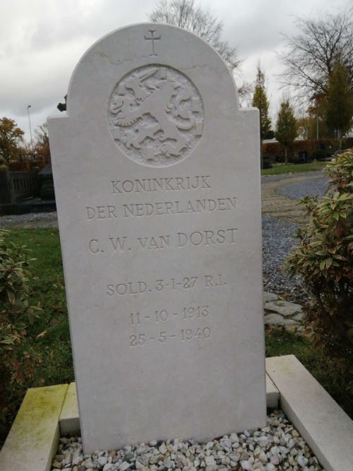 Dutch War Grave Roman Catholic Cemetery Wouw #1