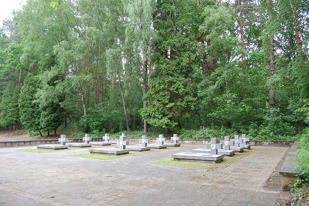 Polish War Cemetery Portowo Heuvel #1