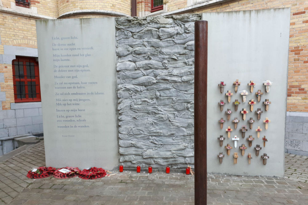 Dodencellen en Executiepaal Stadhuis Poperinge #2