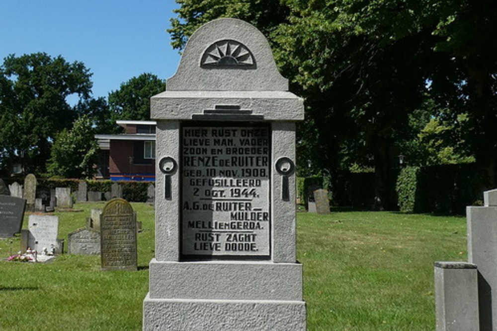 Dutch War Grave Cemetery Kerkbuurt Steenwijkerwold