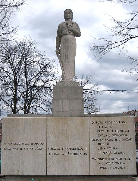 Monument Tweede Wereldoorlog Vikovo #1