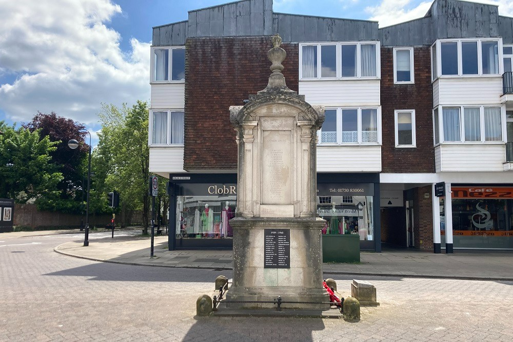 Oorlogsmonument Petersfield #4