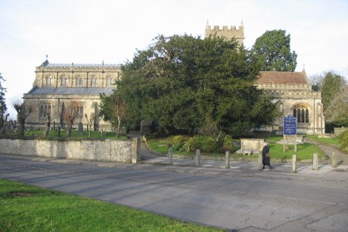 Commonwealth War Graves St. Denys Churchyard