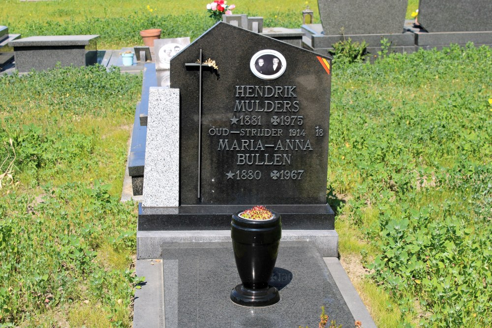 Belgian Graves Veterans Niel-bij-As #1