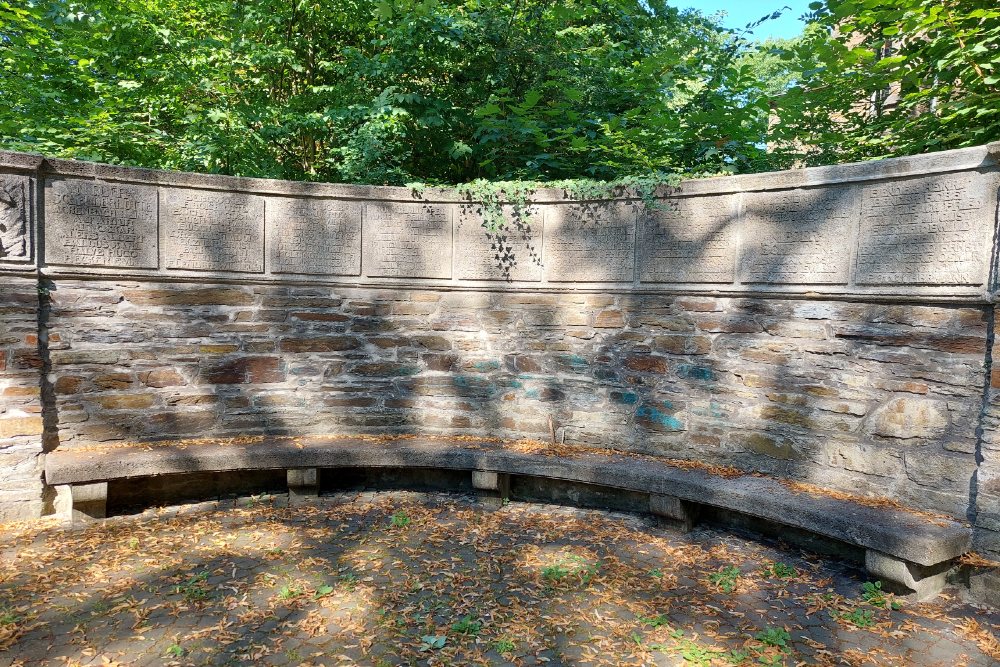 Oorlogsmonument Niederschelden en Niederschelderhtte #3