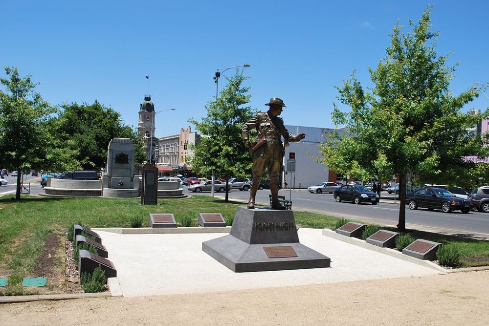 Statue of Major General Harold Edward Elliott