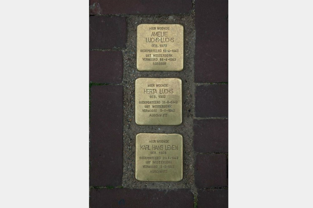 Stolpersteine Walplein 7