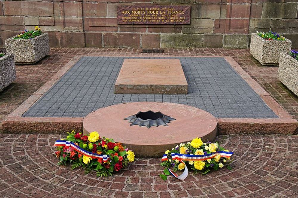 War Memorial Luxeuil-les-Bains #1