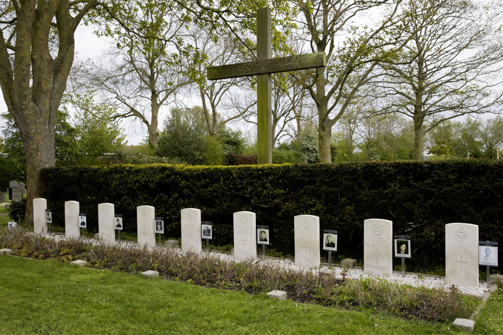 Oorlogsgraven van het Gemenebest Algemene Begraafplaats Workum