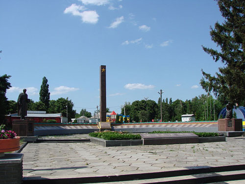 Mass Grave russian Soldiers & War Memorial #1