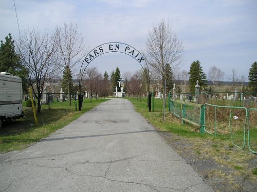 Commonwealth War Graves St. Come de Kennebec Roman Catholic Cemetery #1
