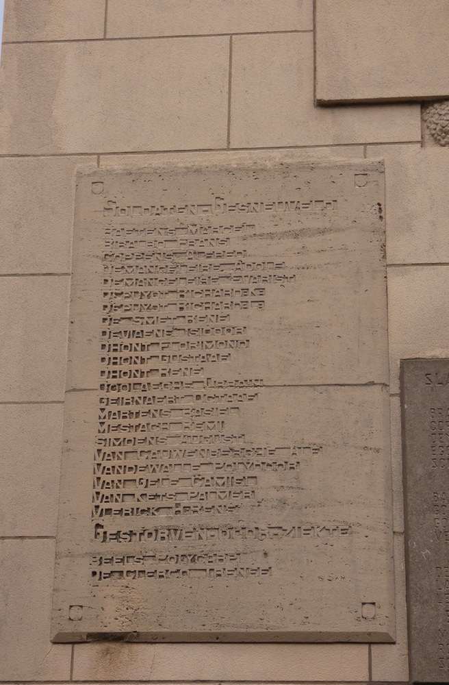 War Memorial Drongen #3