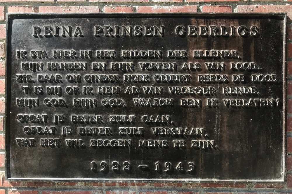 Monument Reina Prinsen Geerligs Amsterdam