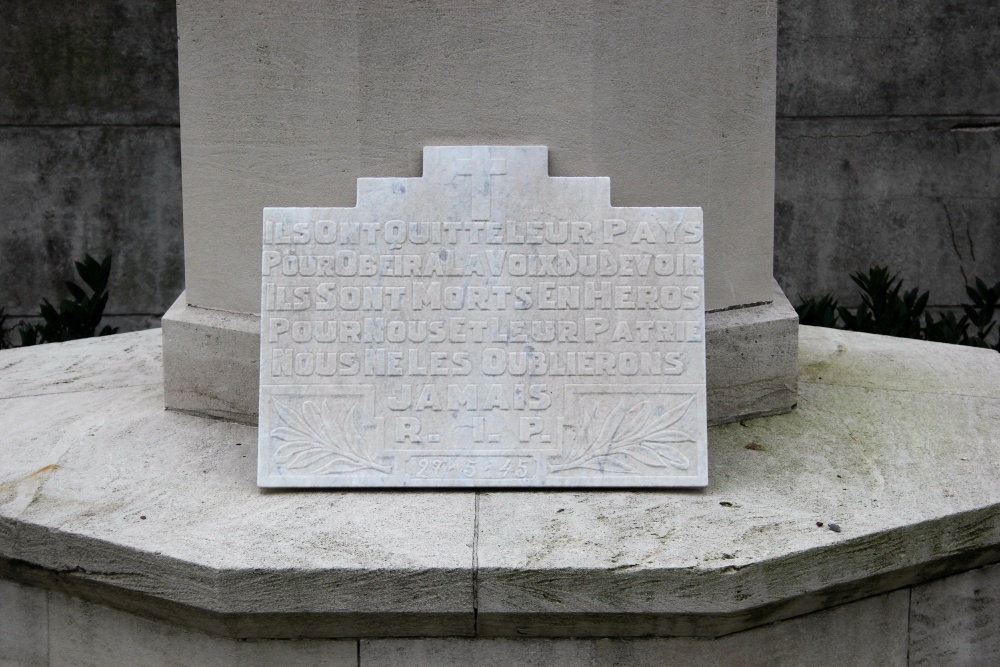 Commonwealth War Graves Comines #3