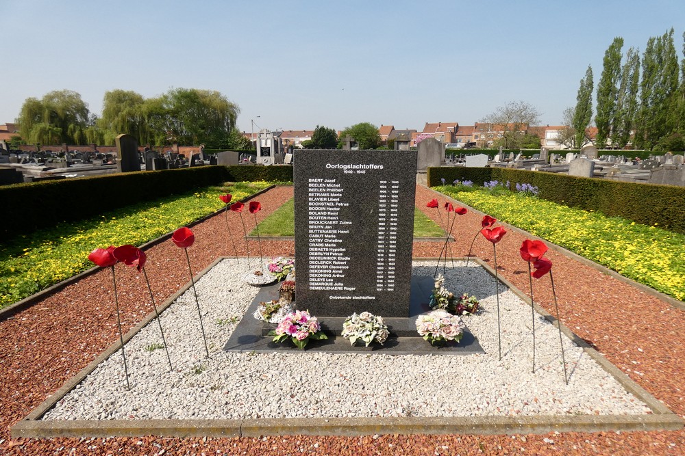 Oorlogsmonument Begraafplaats Menen #1