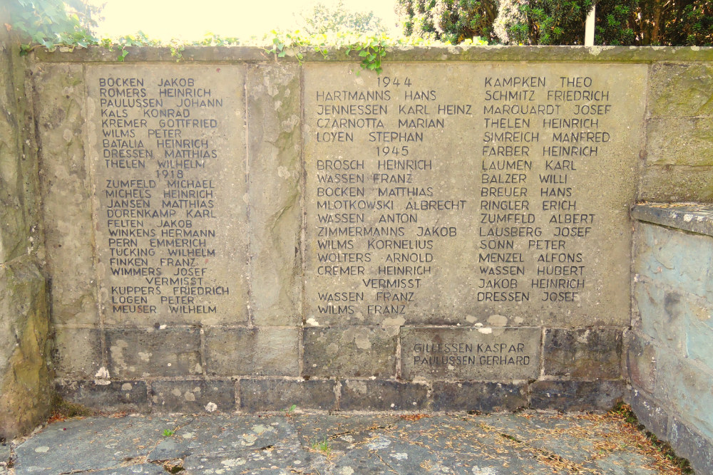 War Memorial Kleingladbach #3