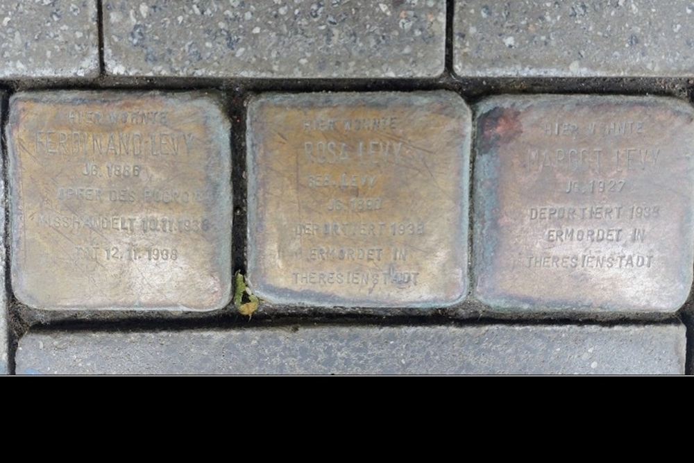 Stumbling Stones Engerserstraße Str. / Mittelstraße