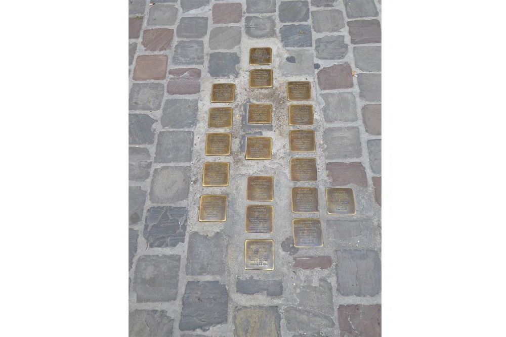 Stolpersteine Huidevettersstraat 41