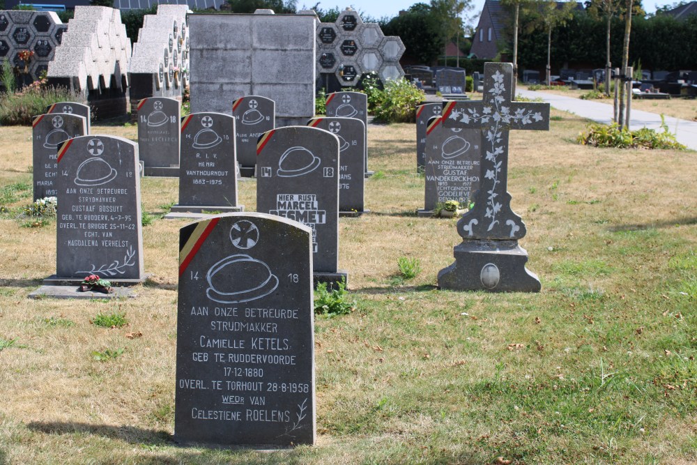 Belgian Graves Veterans Ruddervoorde #3