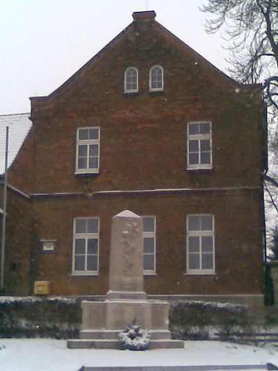 War Memorial Abtlöbnitz #1