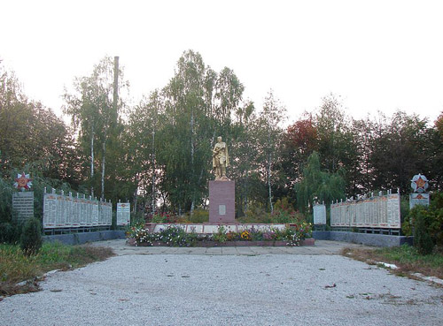 Mass Grave Soviet Soldiers Samotoyivka #1