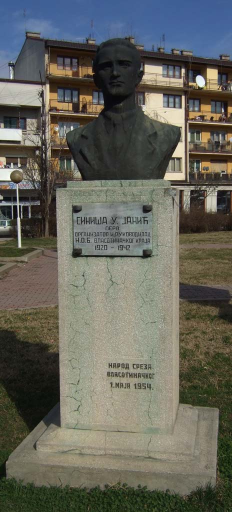 Oorlogsmonument Vlasotince #2