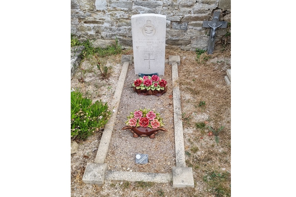 Commonwealth War Grave Saint-Cast-le-Guildo