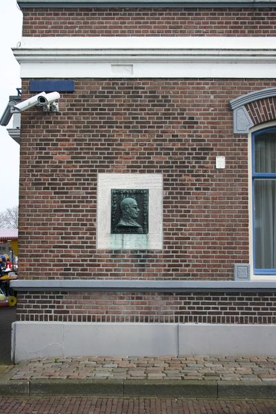 Gedenkteken Burgermeester C.G.Roos #2