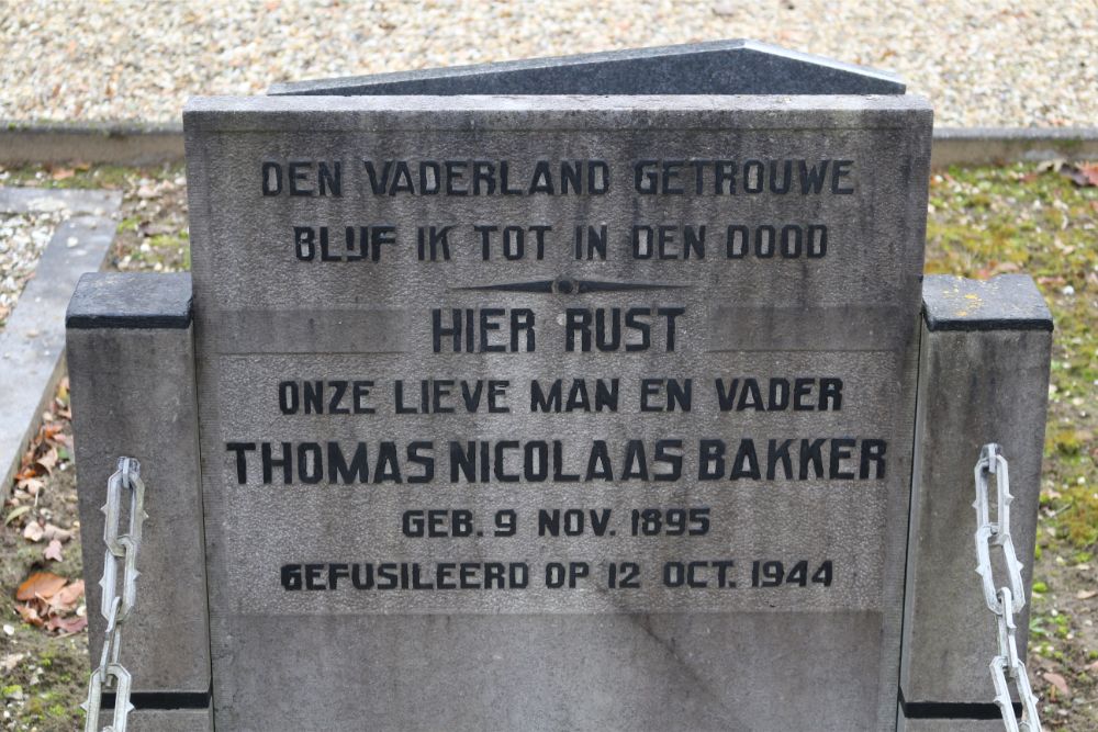 Dutch War Grave Protestant Cemetery De Meern #3