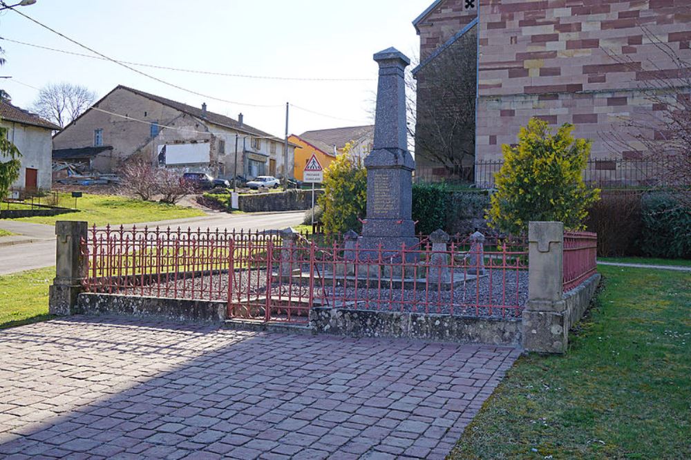 War Memorial Moffans-et-Vacheresse #1