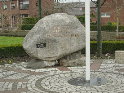 Monument 1940-1945 Lexmond #4