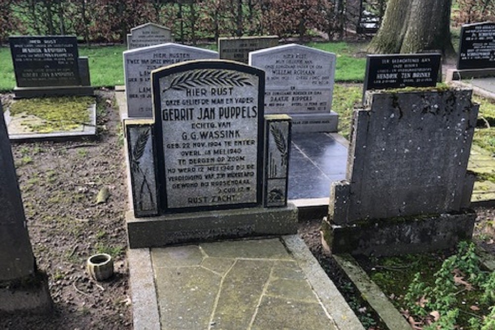 Dutch War Grave Municipal CemeteryEnter #1