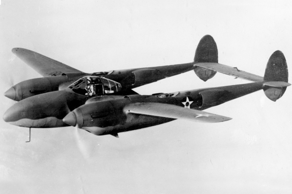 Crash Site P-38 Lightning Bogadjim #1