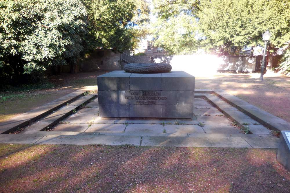 War Memorial Kempen #1